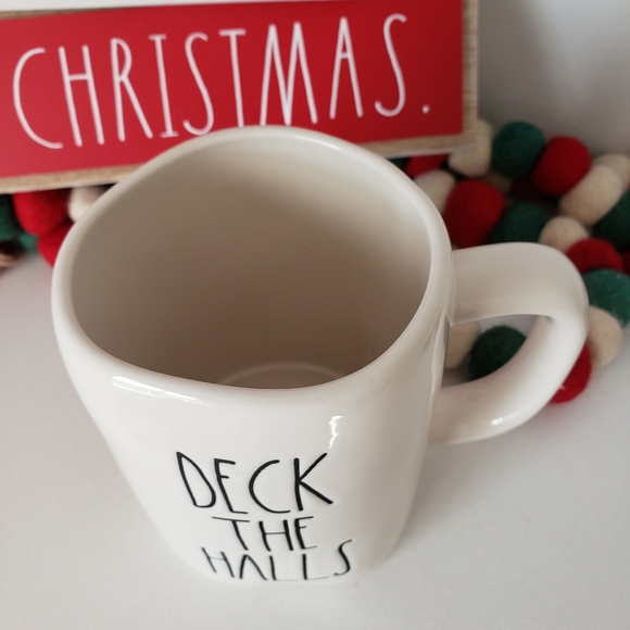 Rae Dunn Deck the Halls Christmas Coffee Mug New - Picture 5 of 10